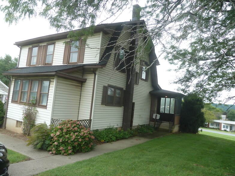 More Photos Of 522 Memorial Pky, Phillipsburg Office Residential For Sale