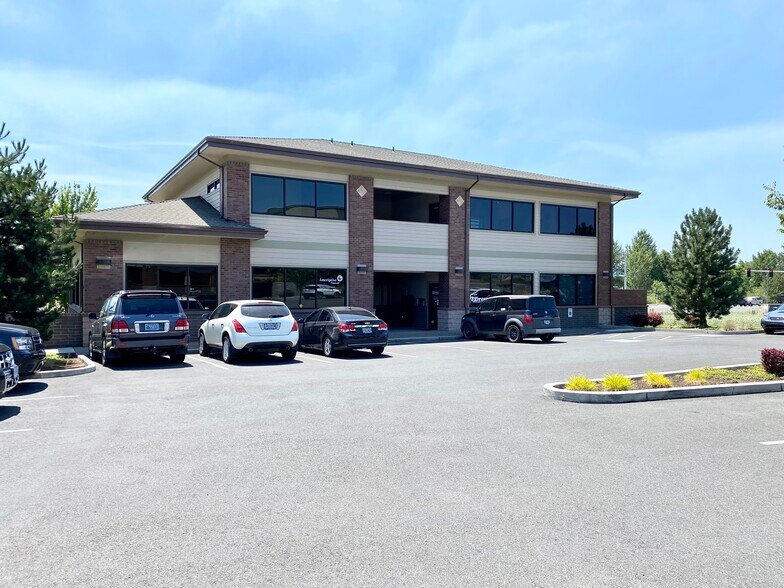More Photos Of 3523 Arrowhead Dr, Medford Office For Lease
