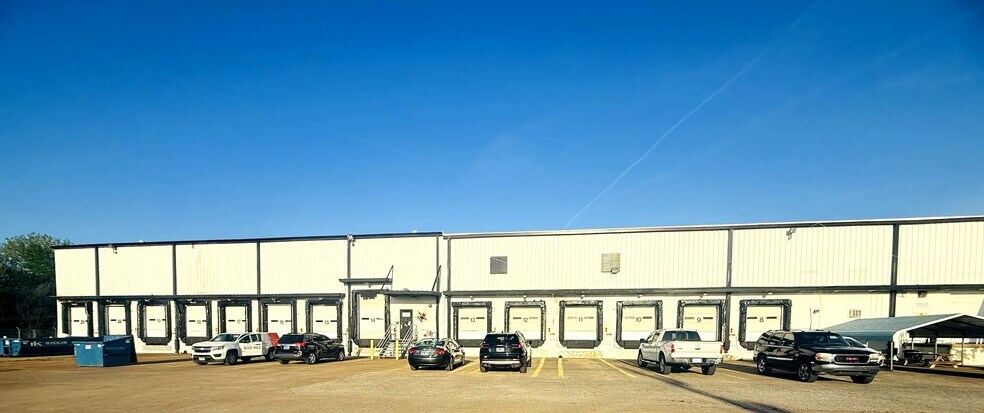 More Photos Of 165 Old Salem Rd, Martin Distribution For Lease