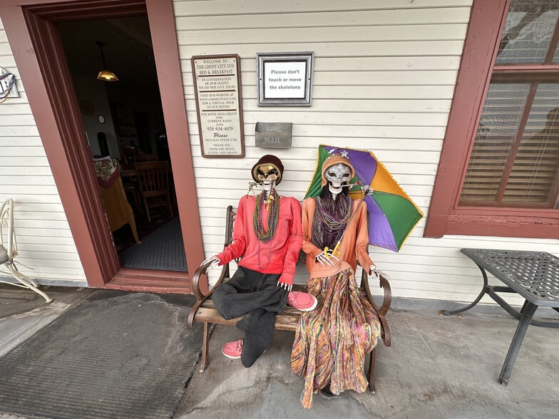 More Photos Of 541 Main St, Jerome Hotel For Sale