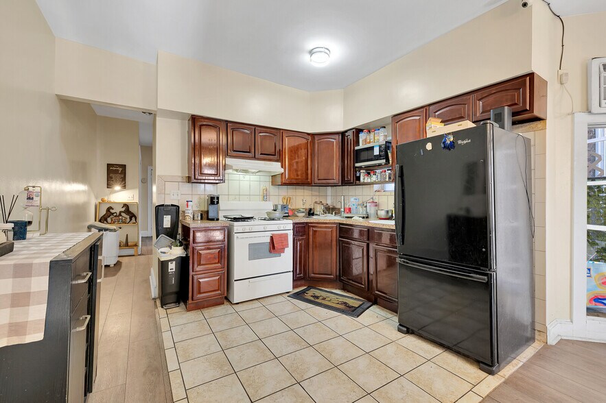 More Photos Of 4507 Bergenline Ave, Union City Storefront Retail Residential For Sale
