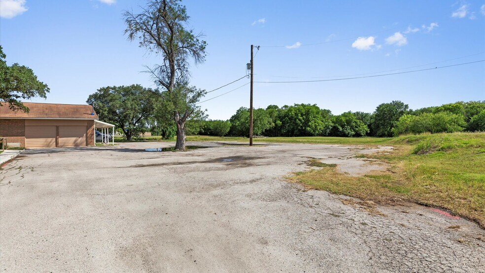 More Photos Of 9050 FM 78 Rd, Converse Medical For Sale