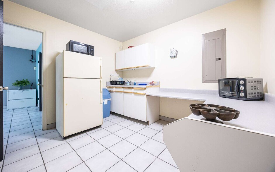 More Photos Of 16936 County Road 252, Mc Alpin Warehouse For Sale