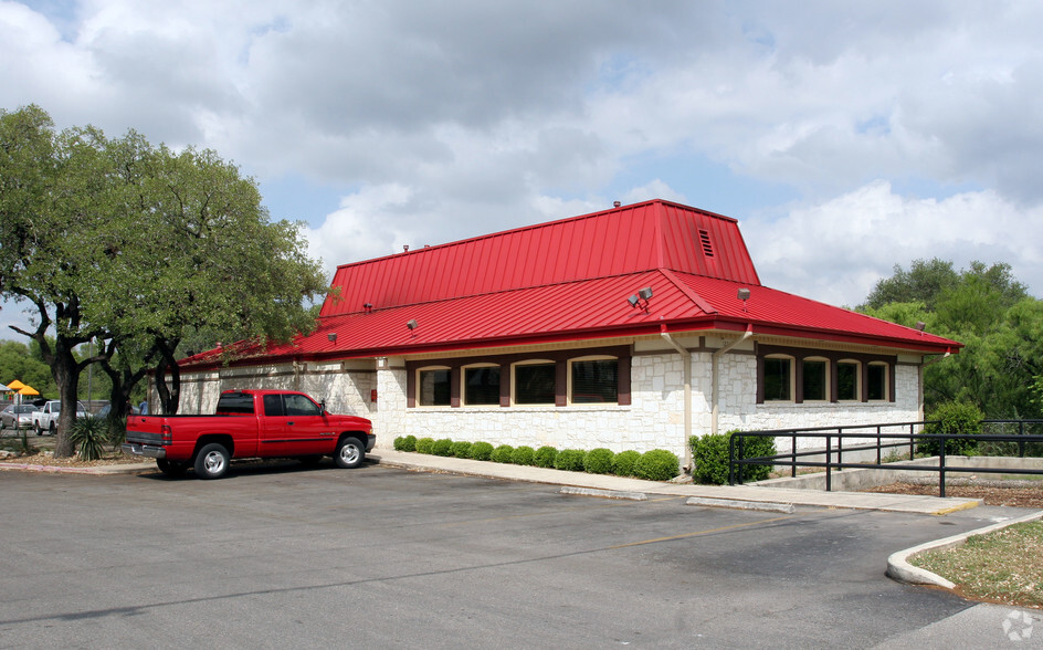 Primary Photo Of 12730 Bandera Rd, Helotes Restaurant For Lease