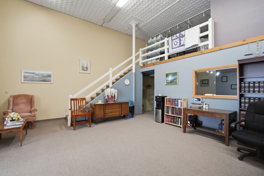 More Photos Of 48 Elm St, Westfield Storefront For Sale