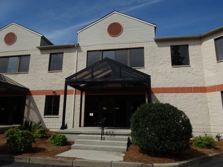More Photos Of 200 Centerville Rd, Warwick Office Residential For Lease
