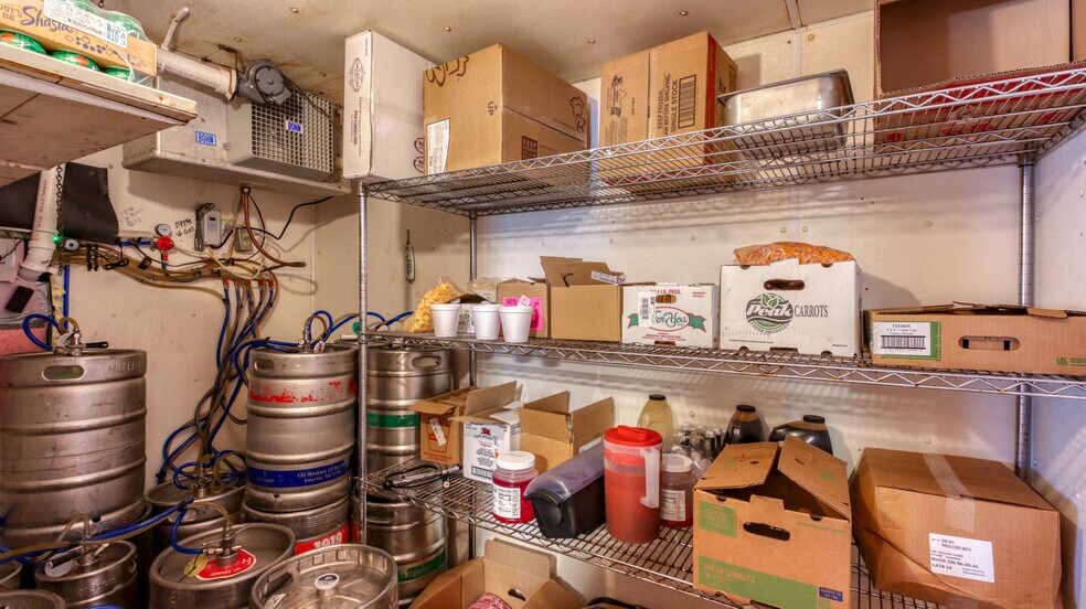 More Photos Of 8114 35th St, Colfax Restaurant For Sale