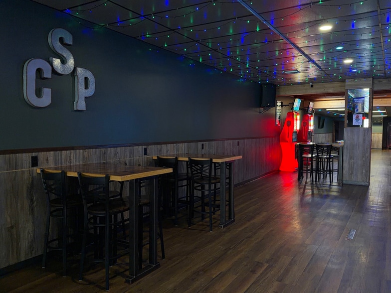 More Photos Of 1117 Ludington St, Escanaba Storefront Retail Residential For Sale