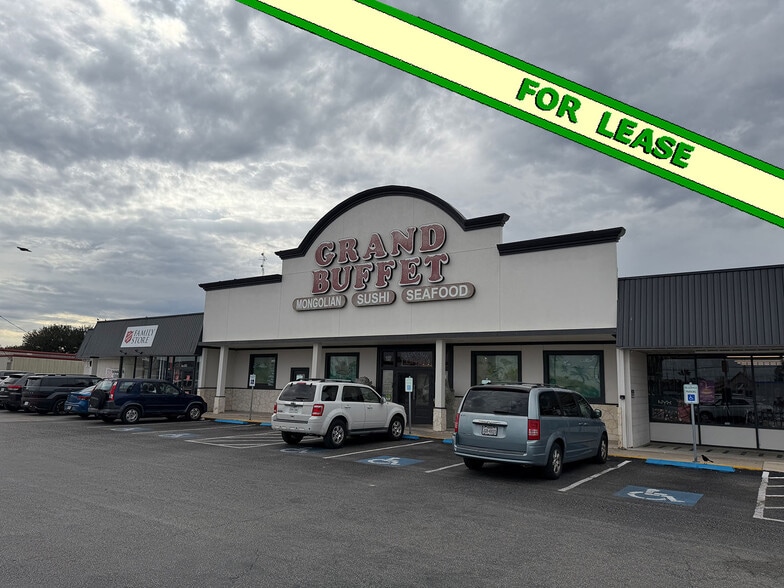 Primary Photo Of 4303 N Navarro St, Victoria Freestanding For Lease