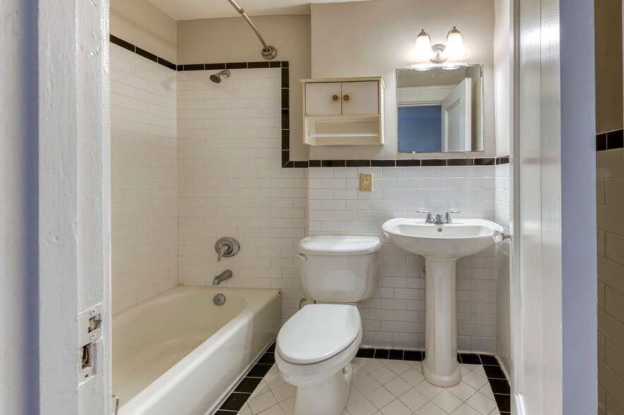More Photos Of , Macon-Bibb Multifamily For Sale