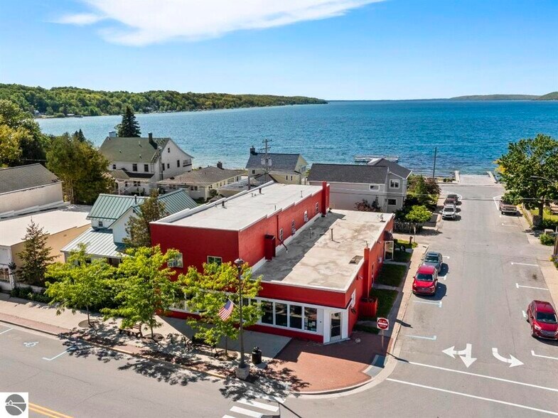 More Photos Of 180 S Benzie Blvd, Beulah Storefront Retail Office For Sale