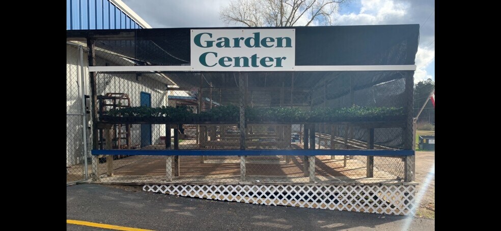 More Photos Of 5526 LA-28 Hwy, Pineville Garden Center For Sale