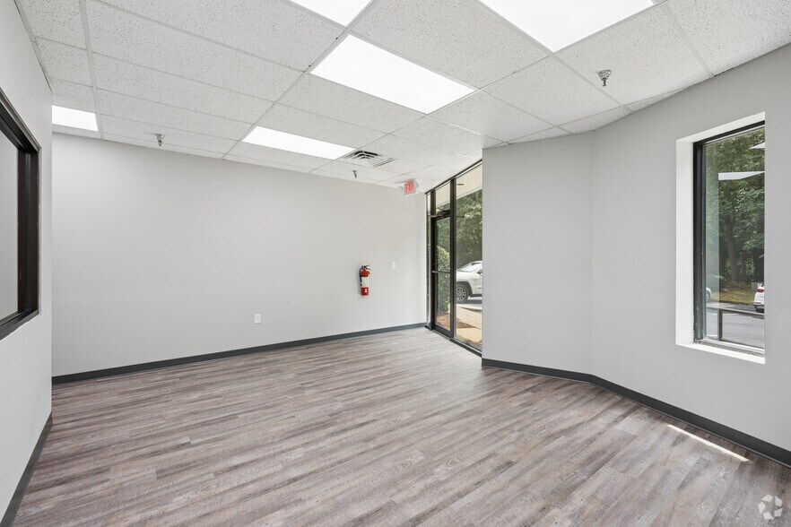 More Photos Of 2660 Holcomb Bridge Rd, Roswell Unknown For Lease