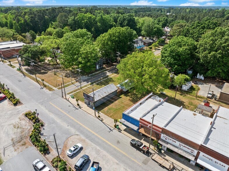 More Photos Of 202 E. North Main Street, Littleton General Retail For Sale