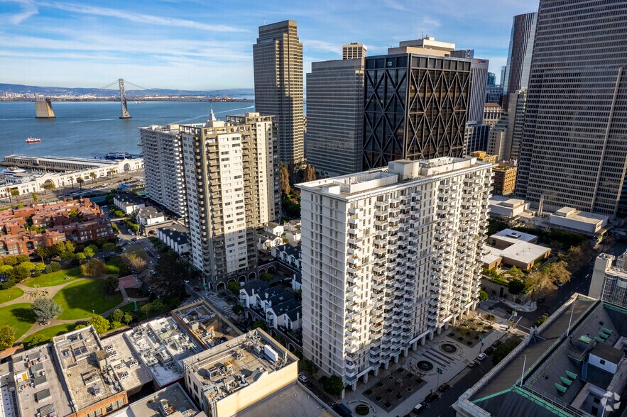 More Photos Of 460 Davis Ct, San Francisco Apartments For Lease