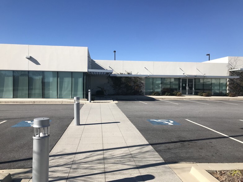 More Photos Of 426 Exchange Blvd, Bethlehem Storefront For Lease