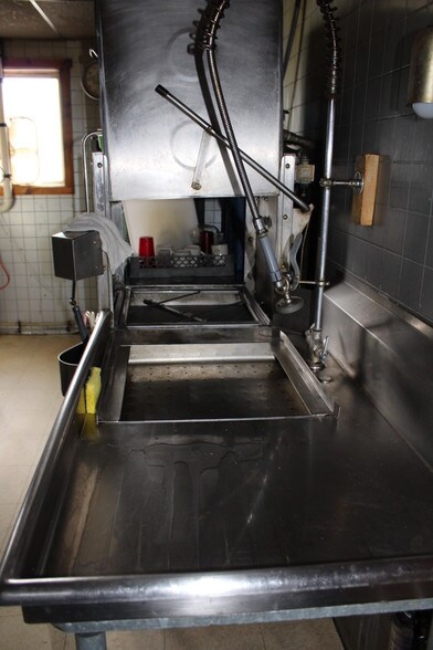 More Photos Of 181 Waterville Rd, Belfast Restaurant For Lease