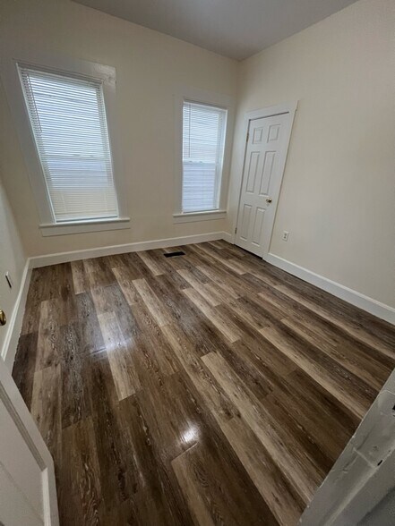 More Photos Of 11-15 Lilley Ave, Lowell Apartments For Sale