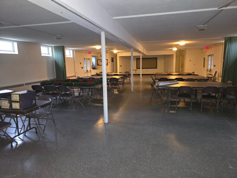 More Photos Of 87 Mystic Rd, North Stonington Religious Facility For Lease