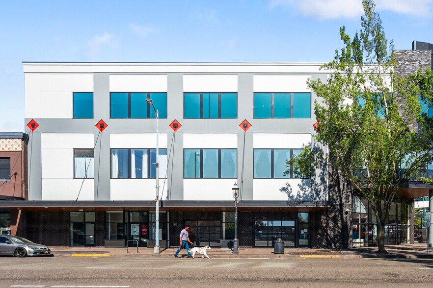 More Photos Of 285 Liberty St, Salem Storefront Retail Office For Lease