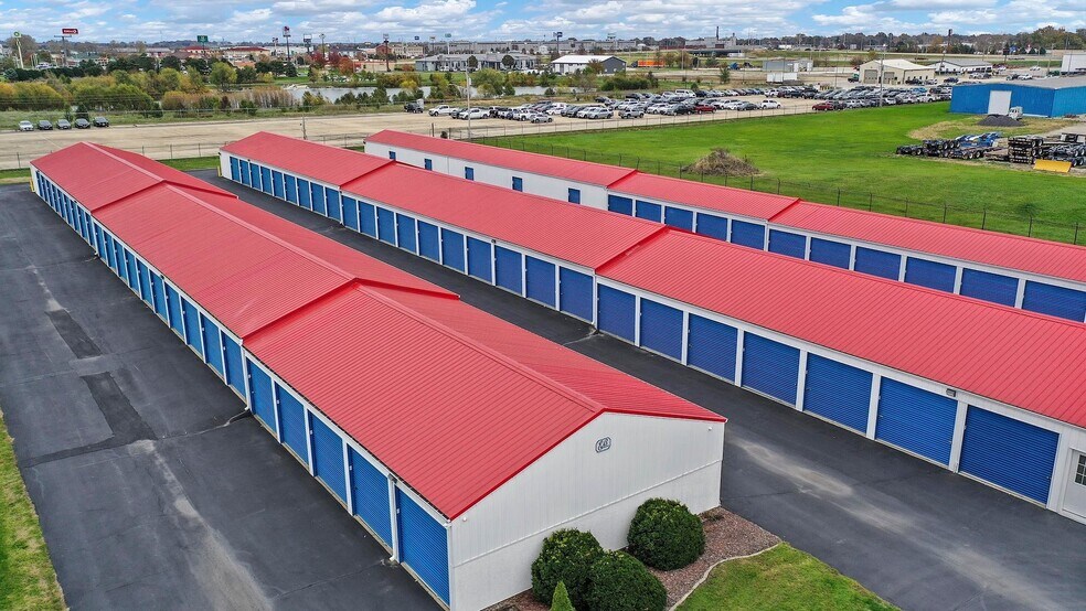 More Photos Of 80 Ashland Ct, Morton Self Storage For Sale