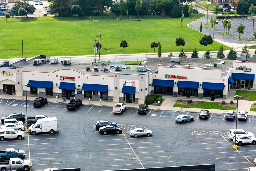 More Photos Of 2600-2602 W Sylvania Ave, Toledo Storefront For Sale