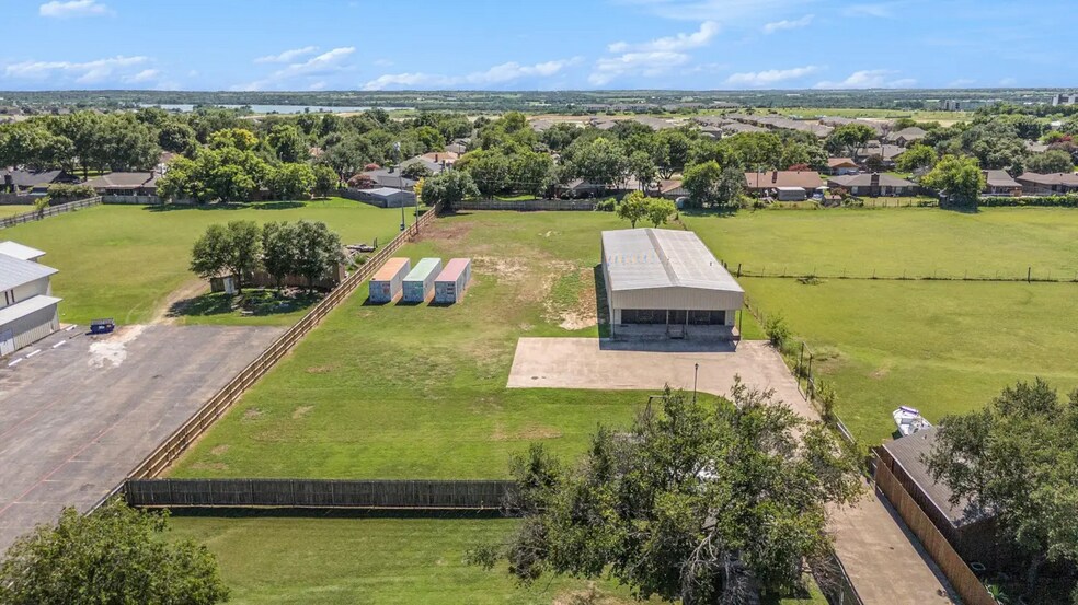 Primary Photo Of 124 S Nolan River Rd, Cleburne Flex For Lease