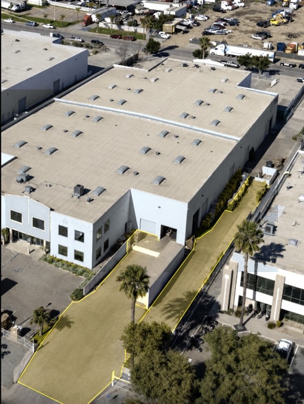 More Photos Of 8594 Siempre Viva Rd, San Diego Manufacturing For Lease