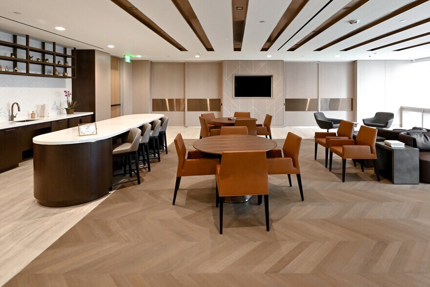 More Photos Of 401 Congress Ave, Austin Office For Lease