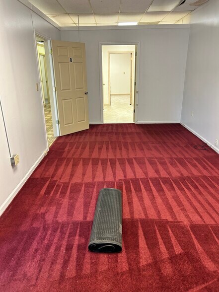 More Photos Of 1619 Hampton Ave NW, Aiken Office For Lease