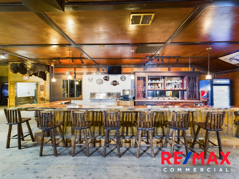 More Photos Of 214 Yellowstone Ave, Cody Bar For Sale