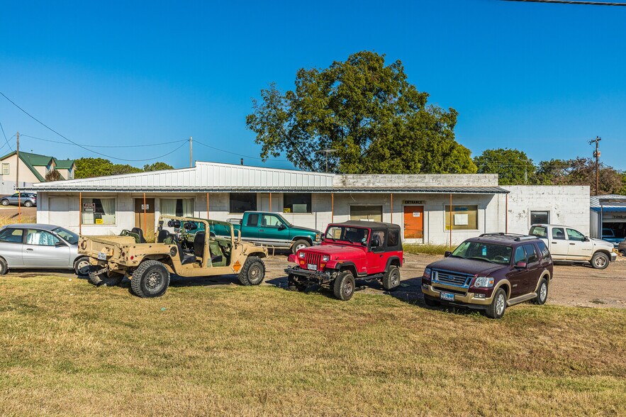 More Photos Of 400 Highway 22, Clifton Storefront Retail Office For Lease