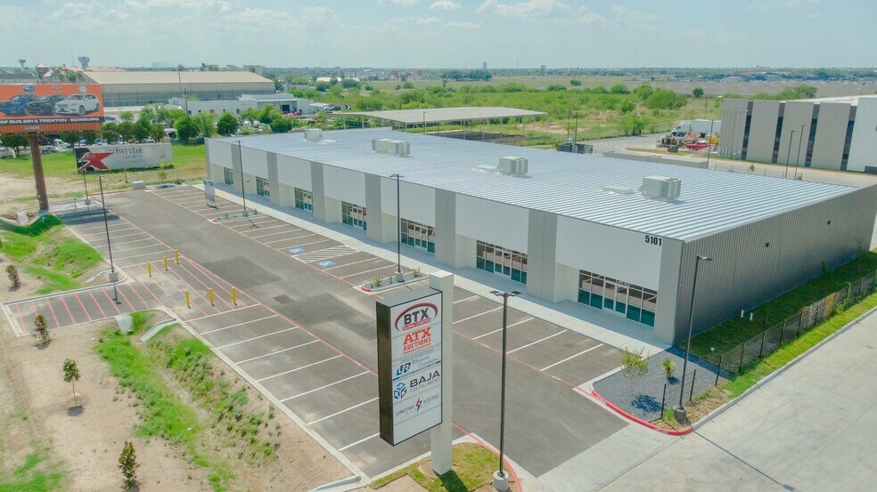 More Photos Of 5101 N Cage Blvd, Pharr Warehouse For Lease