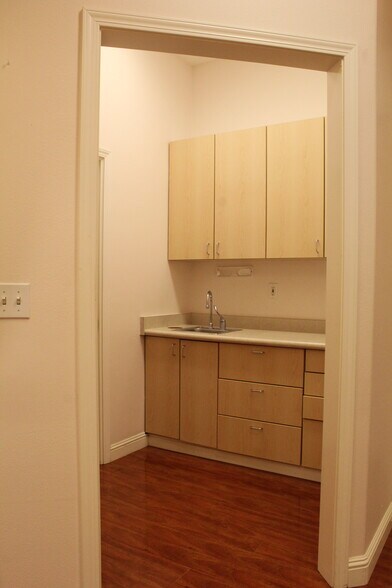 More Photos Of 2234 El Camino Real, Santa Clara Freestanding For Lease