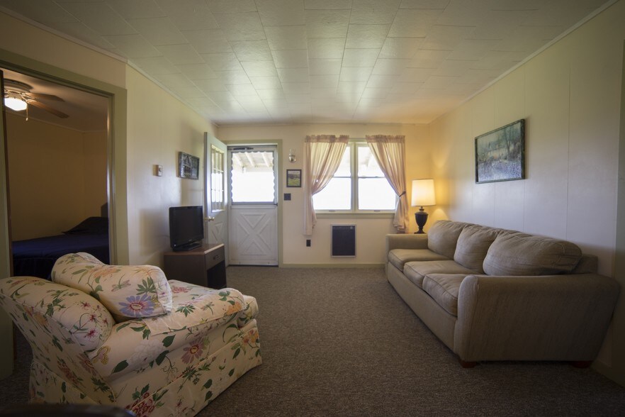 More Photos Of 201 Roses Hill Rd, Richfield Springs Hotel For Sale