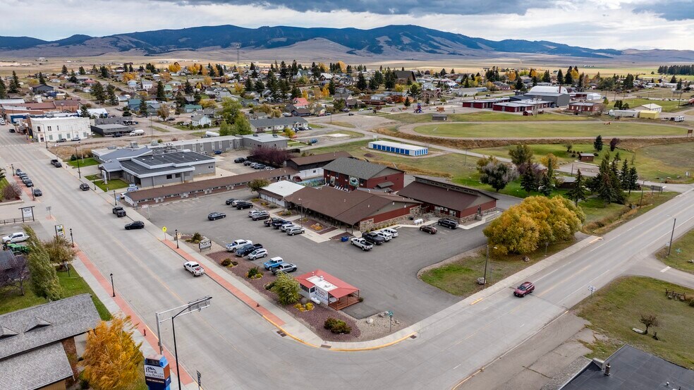 More Photos Of 202 W Main St, White Sulphur Springs Hotel For Sale
