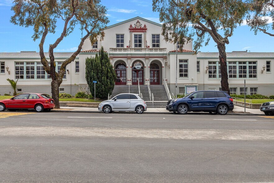 More Photos Of 419 Forest Ave, Pacific Grove Apartments For Sale