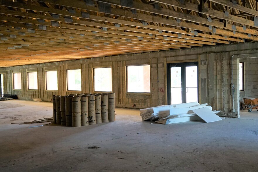 More Photos Of 2923 S Federal Hwy, Boynton Beach General Retail For Lease