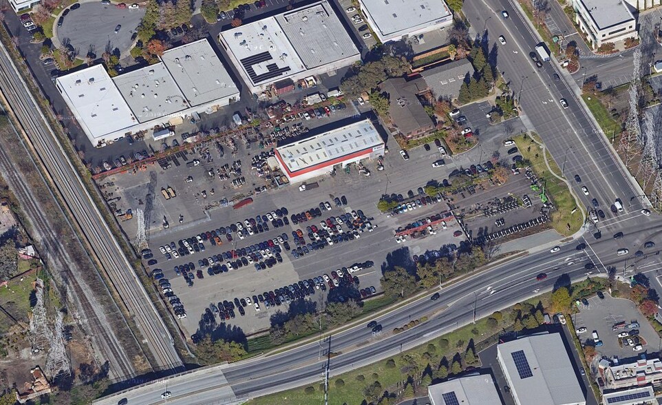More Photos Of 43801 Osgood Rd, Fremont Land For Lease