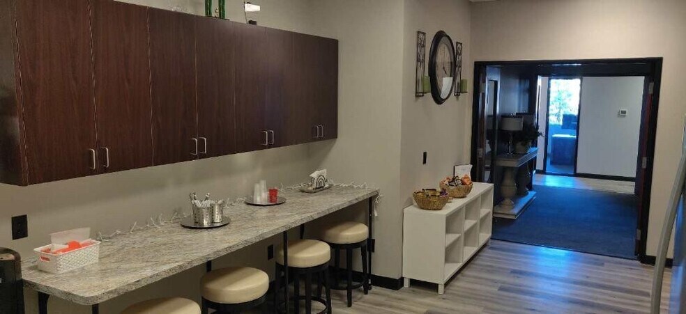 More Photos Of 1110-1166 S Gilbert Rd, Gilbert Unknown For Lease