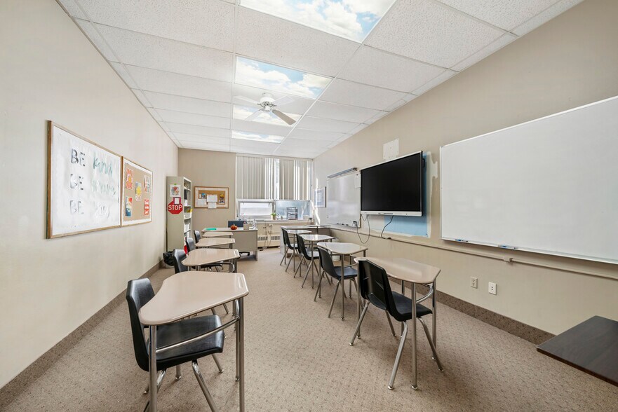 More Photos Of 215 Hill St, Boonton Schools For Lease