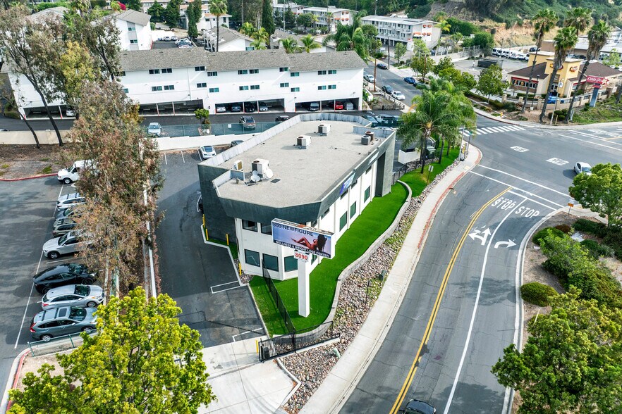 More Photos Of 8090 Parkway Dr, La Mesa Medical For Lease