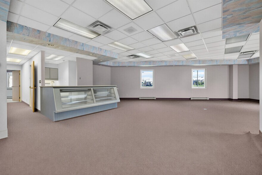 More Photos Of 3405 Rhodes Dr, Windsor Medical For Lease
