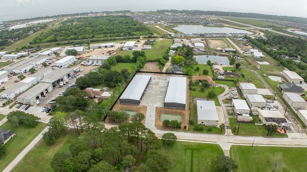 More Photos Of 2317 Anders Ln, Kemah Unknown For Lease