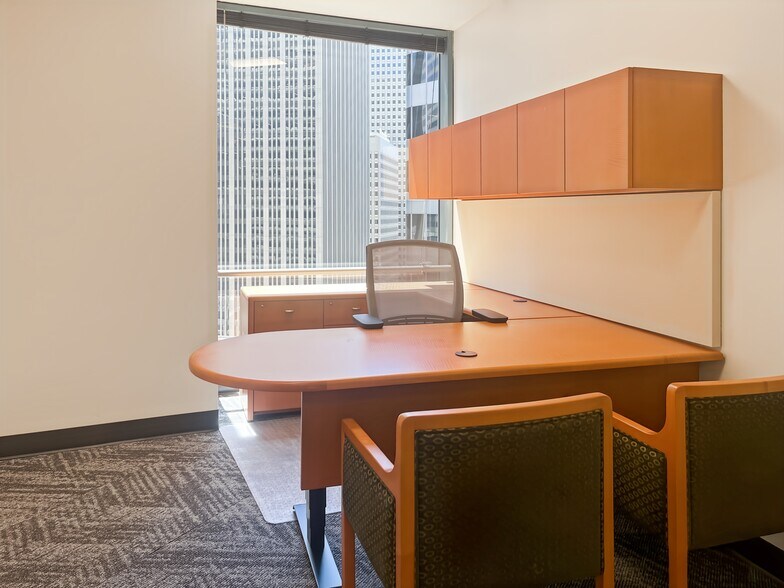 More Photos Of 388 Market St, San Francisco Coworking Space