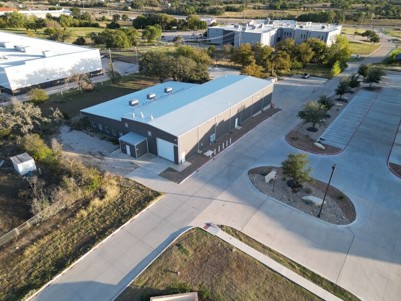 More Photos Of 2702 Fort Worth Hwy, Hudson Oaks Warehouse For Sale