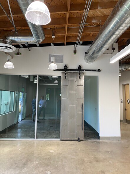 More Photos Of 1945 Placentia Ave, Costa Mesa Light Manufacturing For Lease