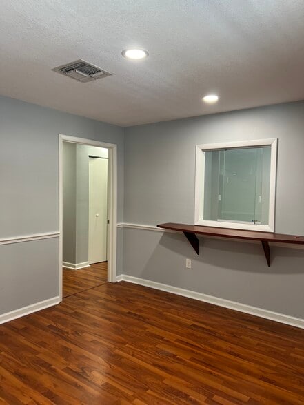 More Photos Of 1501 S Pinellas Ave, Tarpon Springs Office For Lease