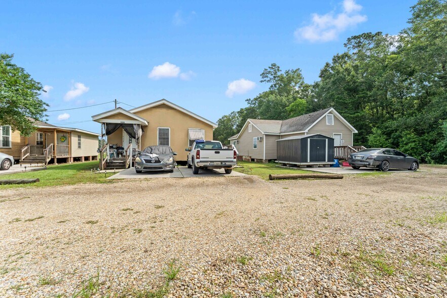 More Photos Of 44528 Tiffany Lynn Ct, Hammond Apartments For Sale