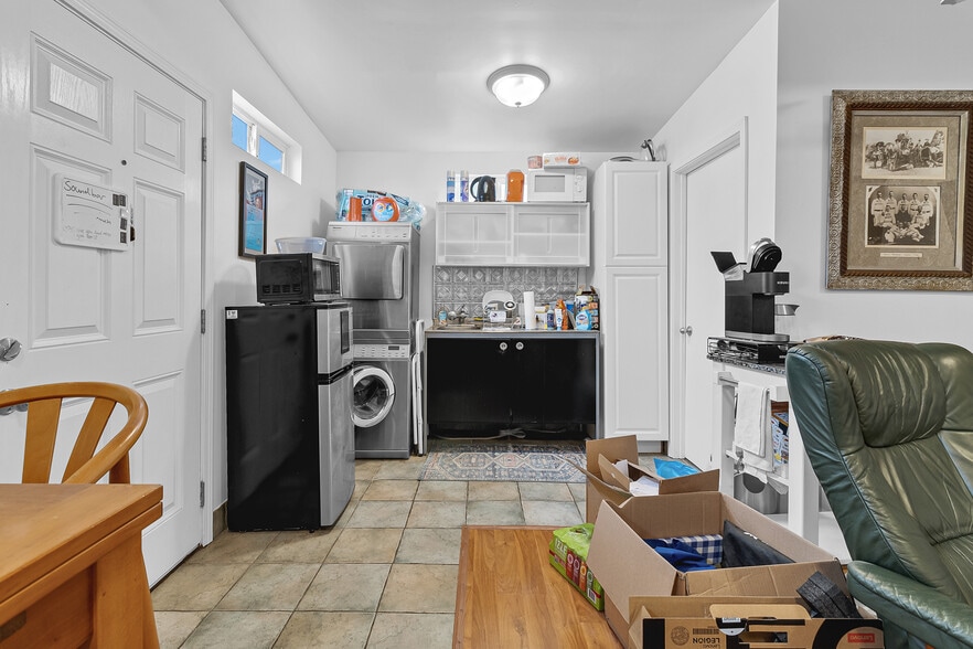 More Photos Of 883 Lighthouse Ave, Monterey General Retail For Sale